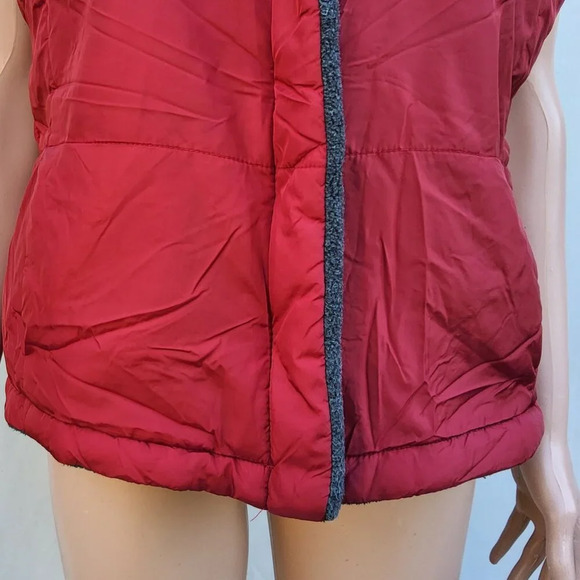 NY&Co Women's Puffer Vest Reversible Large Red Grey Zip up Soft Outdoor Warm - Picture 4 of 12